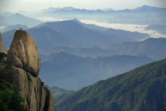 黄山奇峰