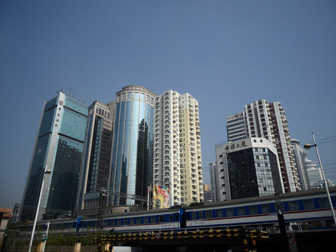 深圳建筑 高架桥 火车 现代都市