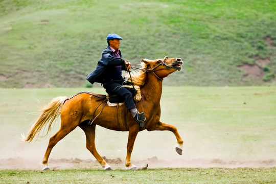 骑马