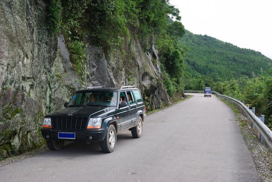 山区公路