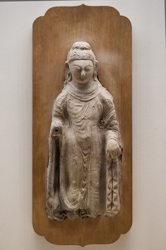 彩塑佛立像（5-6世纪）
