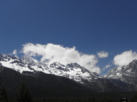 玉龙雪山