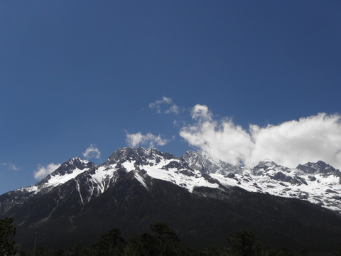 玉龙雪山