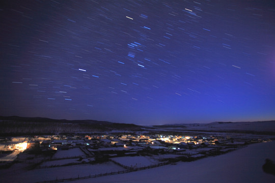 额尔古纳 星空下美丽的村庄