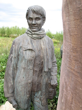 雕塑  玛尔凯维奇