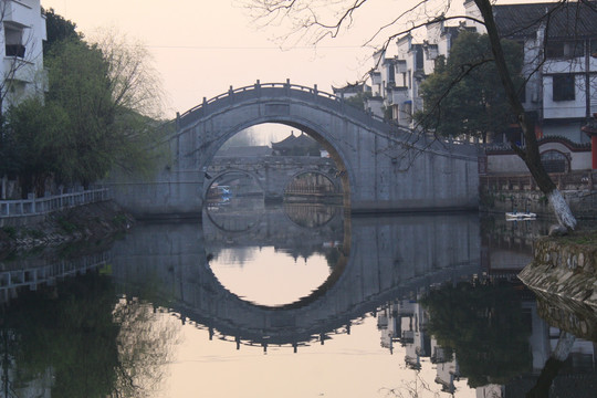 三河古镇的早晨