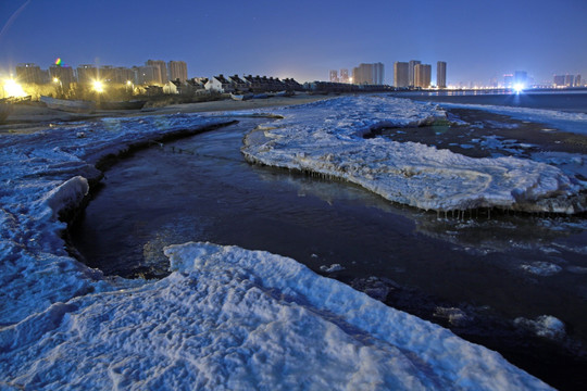 大海冬季