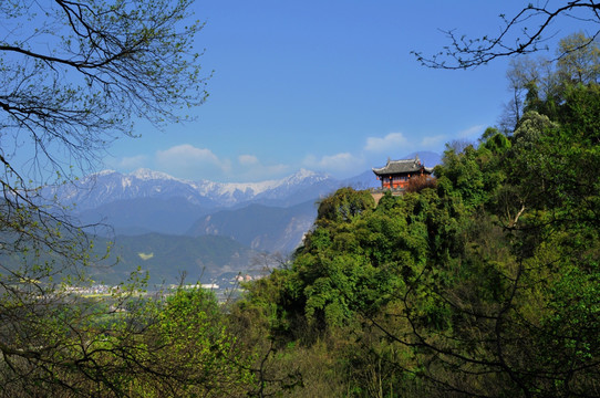 都江堰玉垒山景观