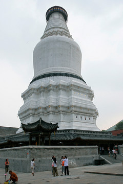 五台山塔院寺白塔