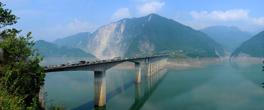 庙子坪大桥紫坪铺景观