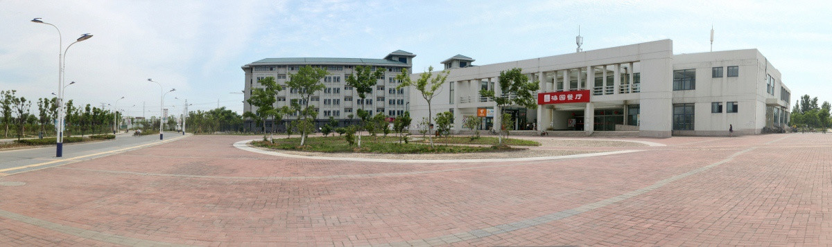 东南大学江宁校区食堂180度全景