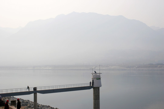 三峡大坝 坝址库区