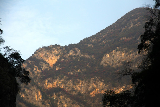 神女溪峡谷晨景