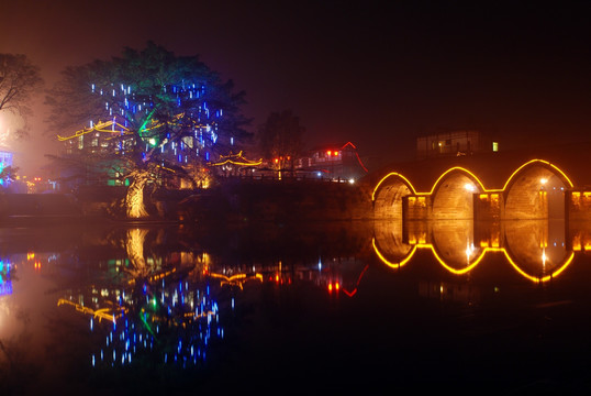 平乐古镇夜景