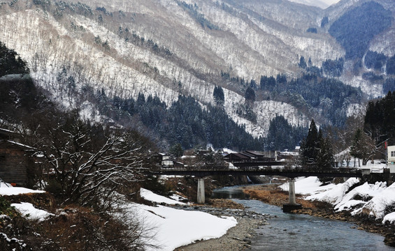 乡村雪景