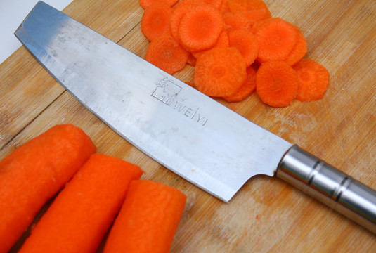 切胡萝卜