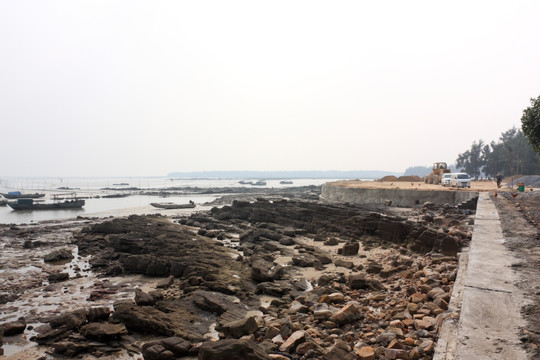 海岸礁石