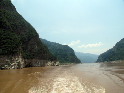 西陵峡口风光