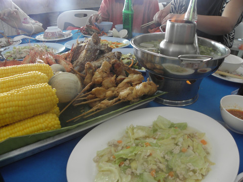 餐饮