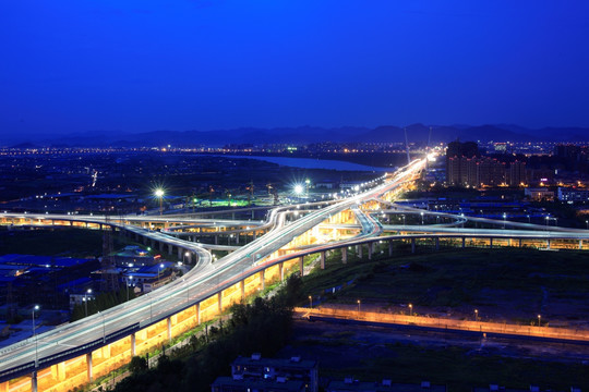 宁波机场路高架夜景鸟瞰图
