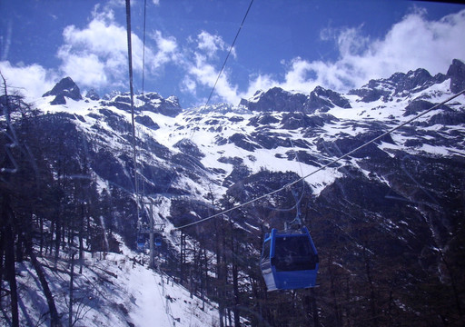 雪山索道