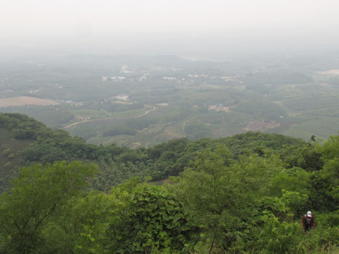 高处看山河