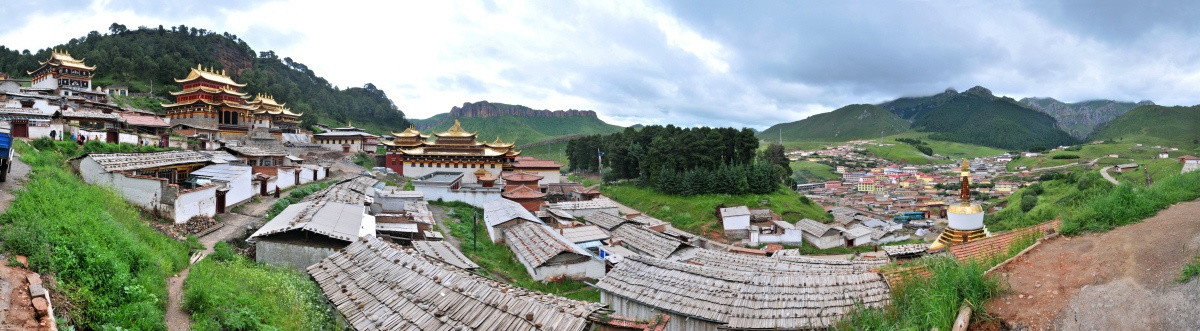 甘肃碌曲朗木寺及藏族民居