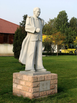 天津市公园 聂耳雕塑