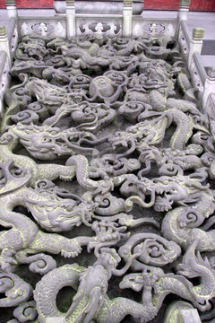 重庆宝轮寺 浮雕龙陛