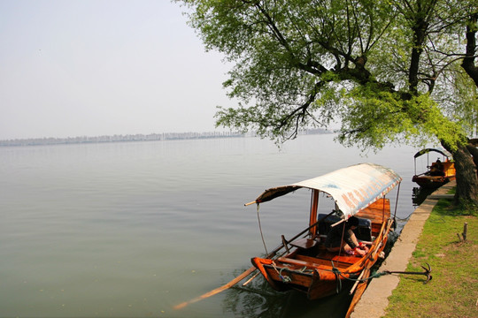 武汉 东湖小船