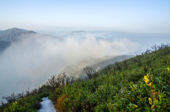 山峦美景