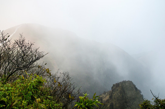 山间