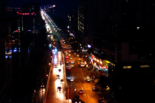 重庆菜园坝街道夜景
