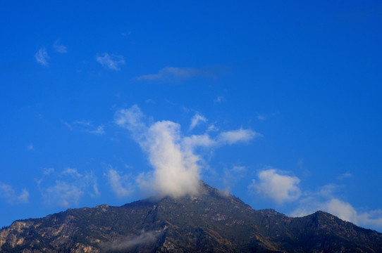 丹巴高原天空