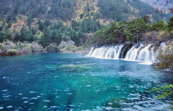 火花海叠瀑