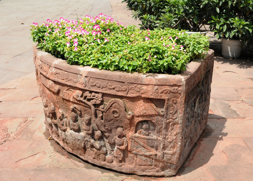 石雕水缸