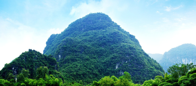 阳朔大榕树景区 高山