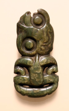 人形項(xiàng)飾