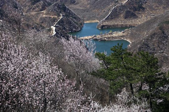 黄花城水长城风景区