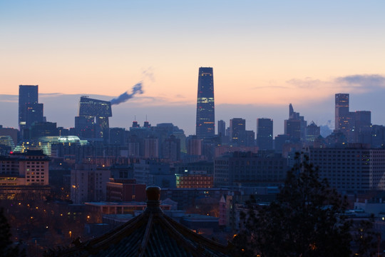晨光中的北京城