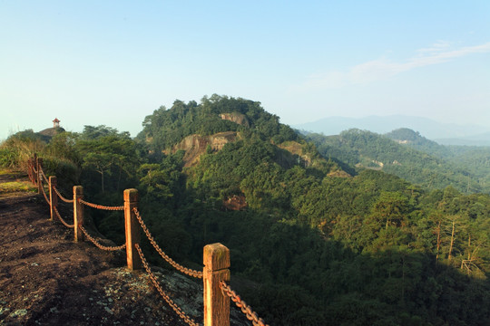 栟榈山风光