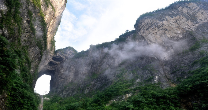 张家界天门山天门洞