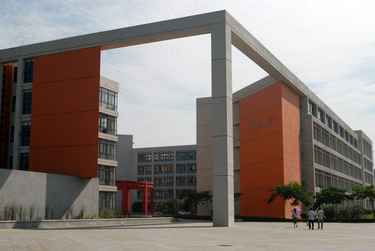 郑州大学 211学校
