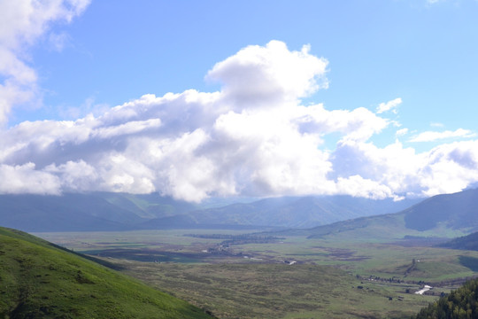 山谷 盆地