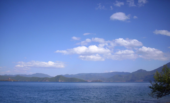 泸沽湖