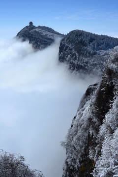 峨眉山万佛顶云雾