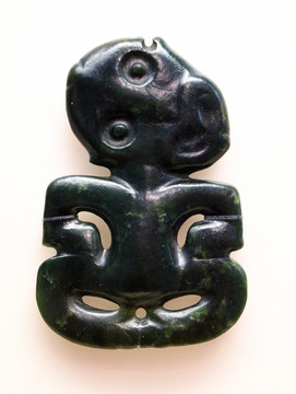 人形項(xiàng)飾