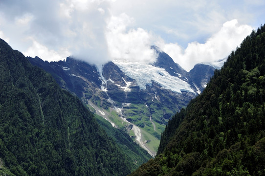 梅里雪山