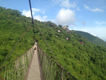 三亚天堂森林公园过江龙景区