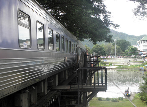桂河大橋